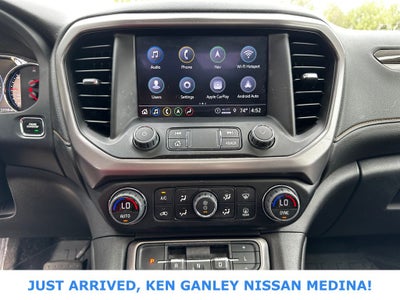 2023 GMC Acadia AT4