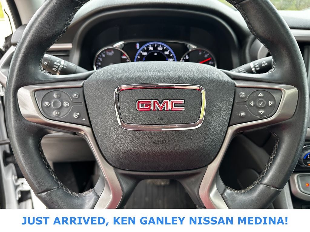 2023 GMC Acadia AT4