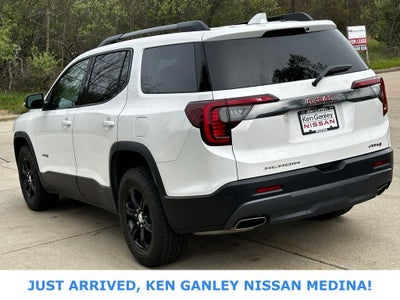 2023 GMC Acadia AT4