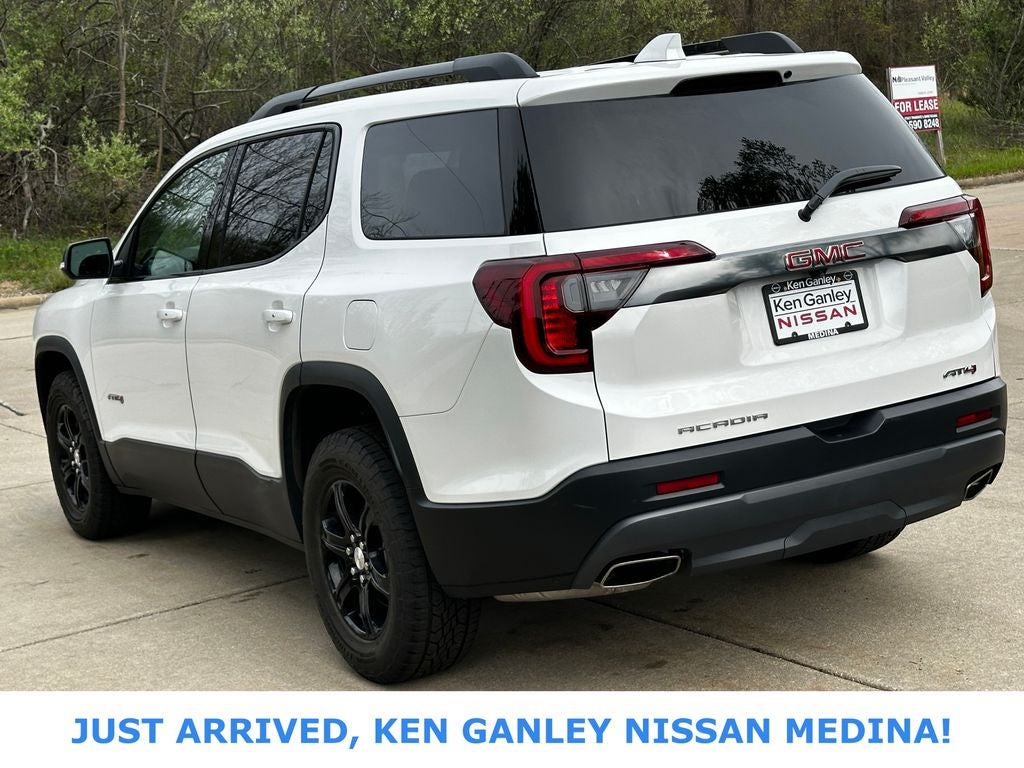 2023 GMC Acadia AT4