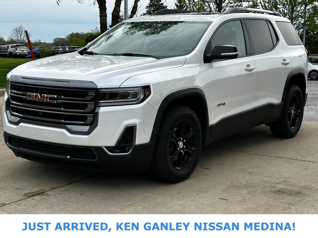 2023 GMC Acadia AT4