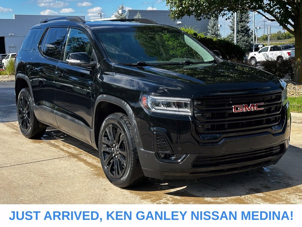 2023 GMC Acadia SLT