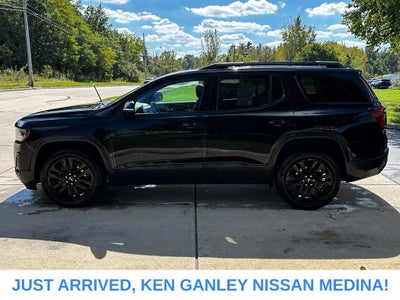 2023 GMC Acadia SLT