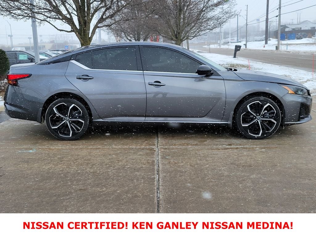 2023 Nissan Altima SR