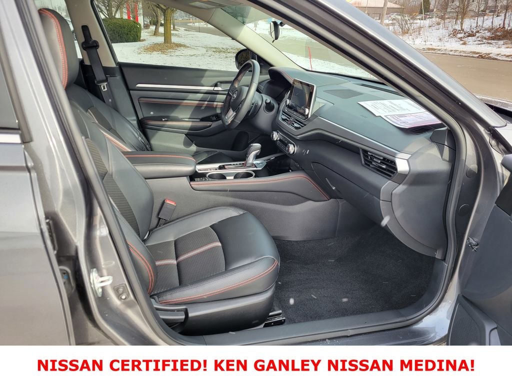 2023 Nissan Altima SR