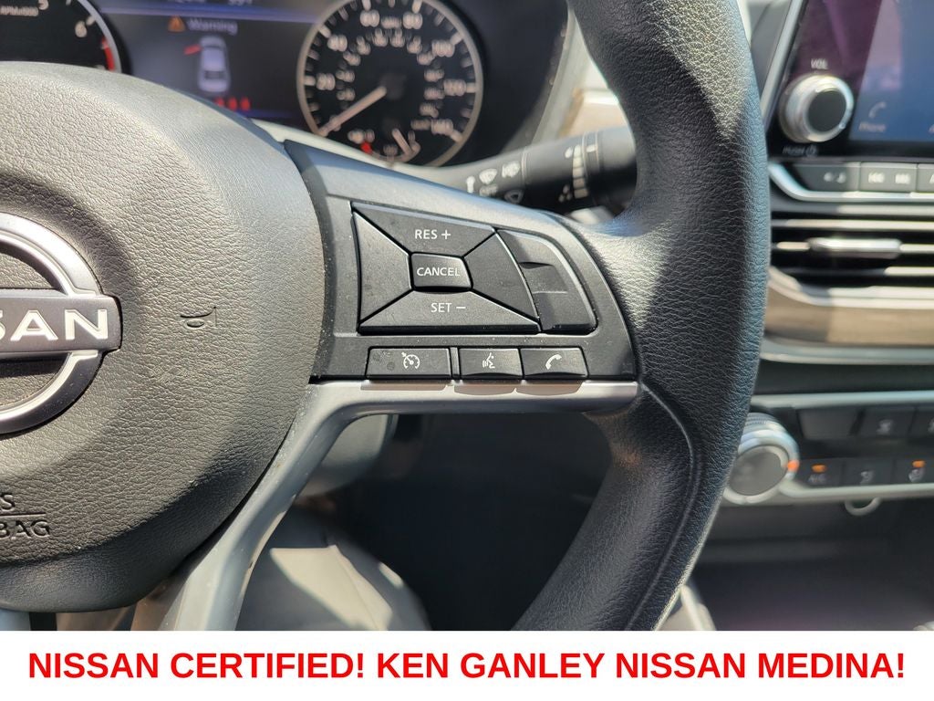 2025 Nissan Altima SV