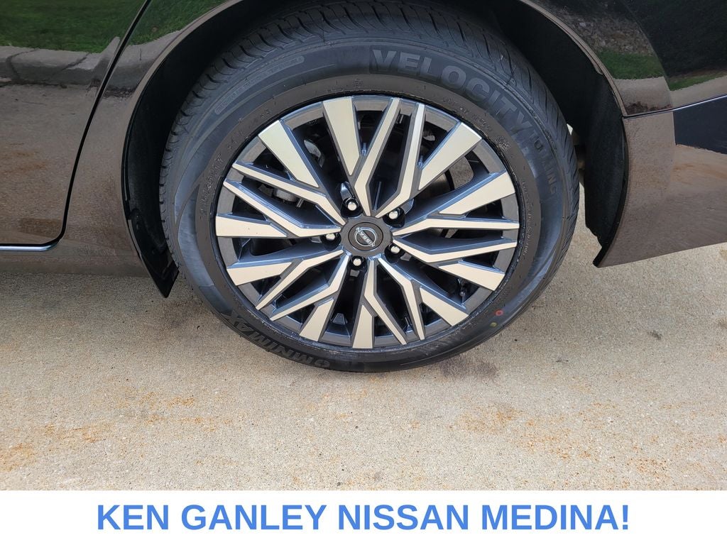 2025 Nissan Altima SV
