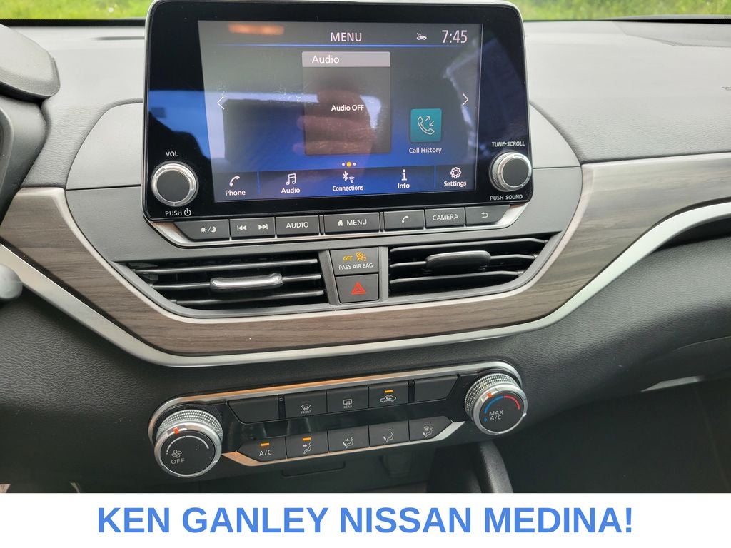 2025 Nissan Altima SV