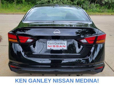 2025 Nissan Altima SV