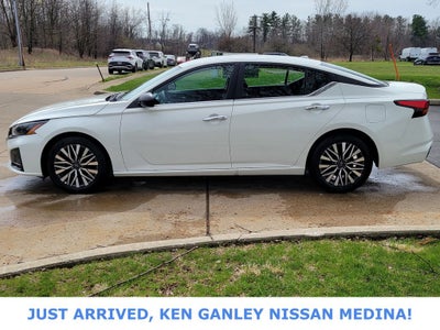 2025 Nissan Altima SV