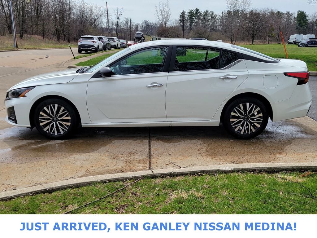 2025 Nissan Altima SV