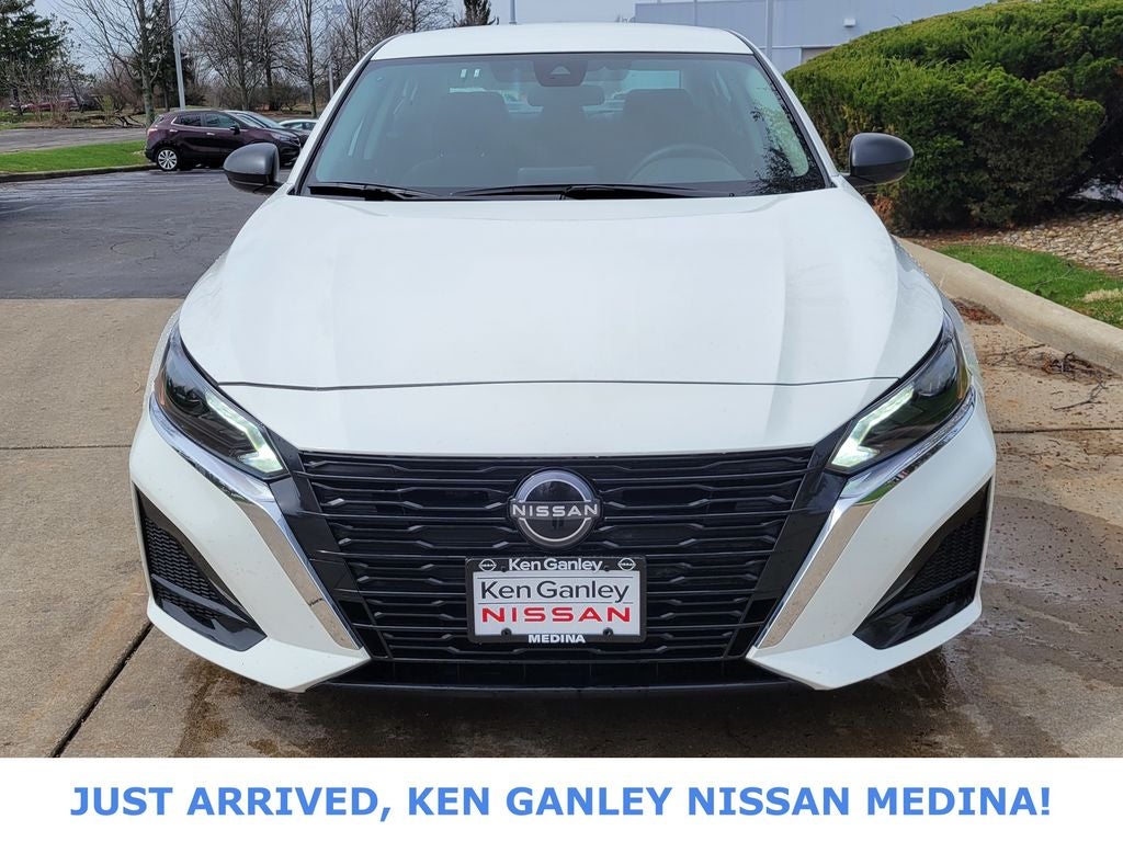 2025 Nissan Altima SV