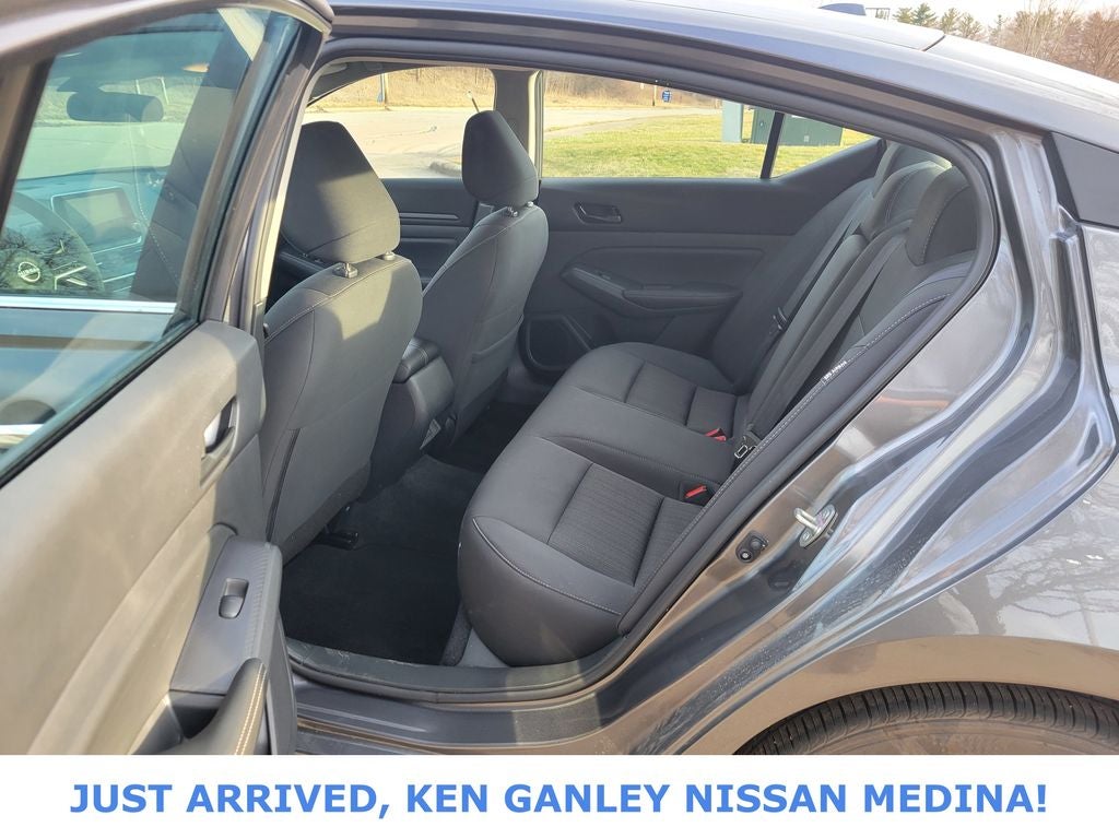 2025 Nissan Altima SV