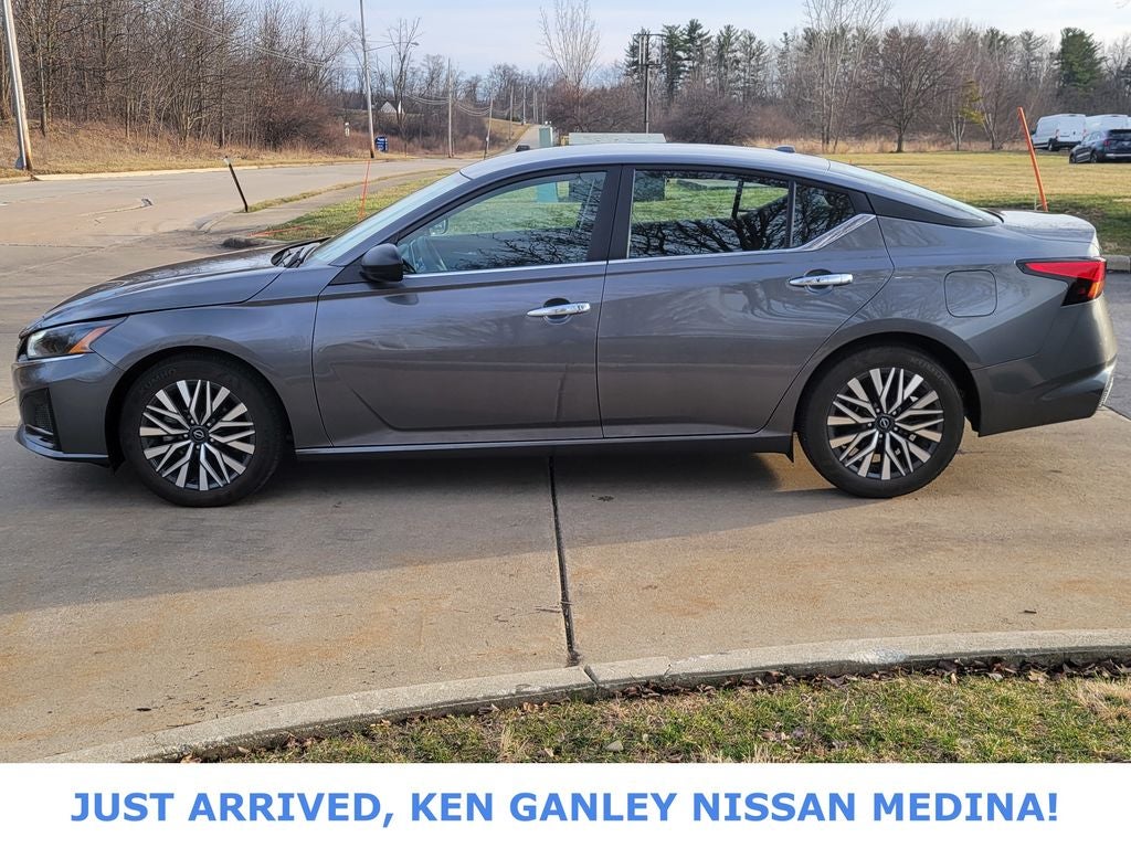 2025 Nissan Altima SV