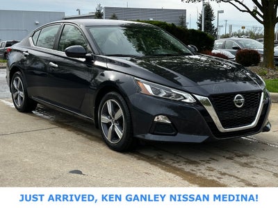 2021 Nissan Altima SV