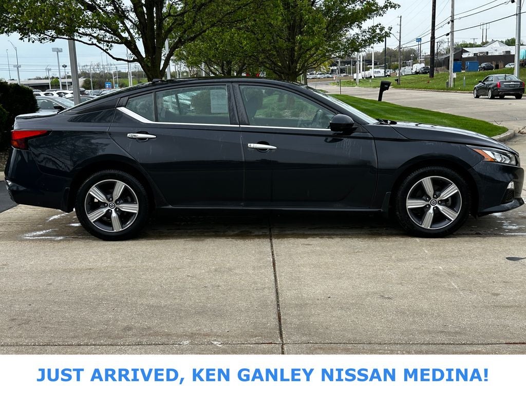 2021 Nissan Altima SV