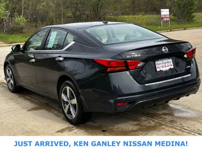 2021 Nissan Altima SV