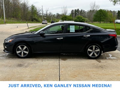 2021 Nissan Altima SV
