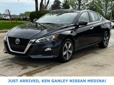 2021 Nissan Altima SV