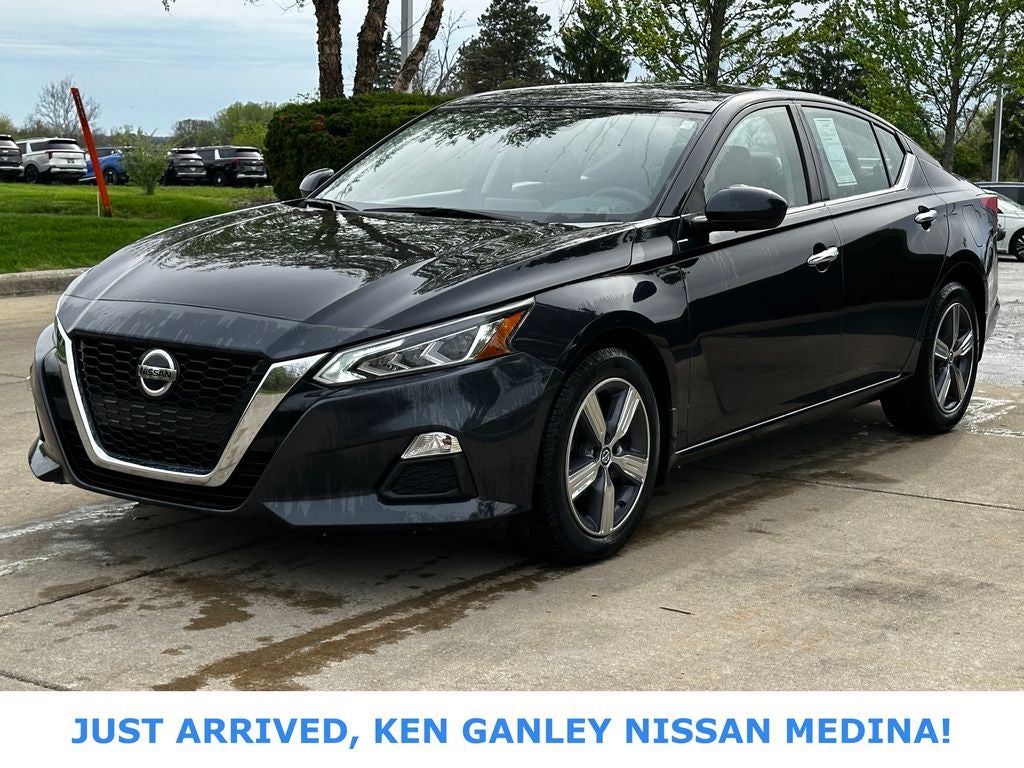 2021 Nissan Altima SV