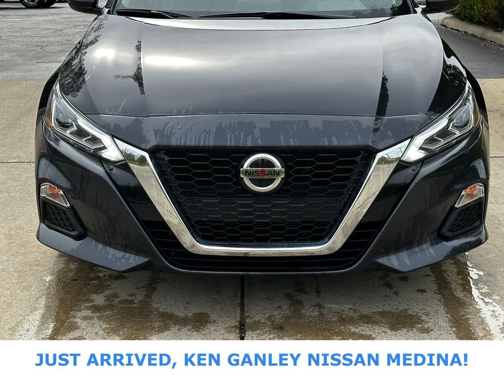 2021 Nissan Altima SV