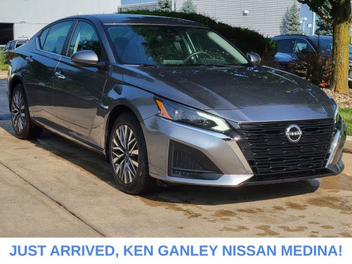 2023 Nissan Altima SV
