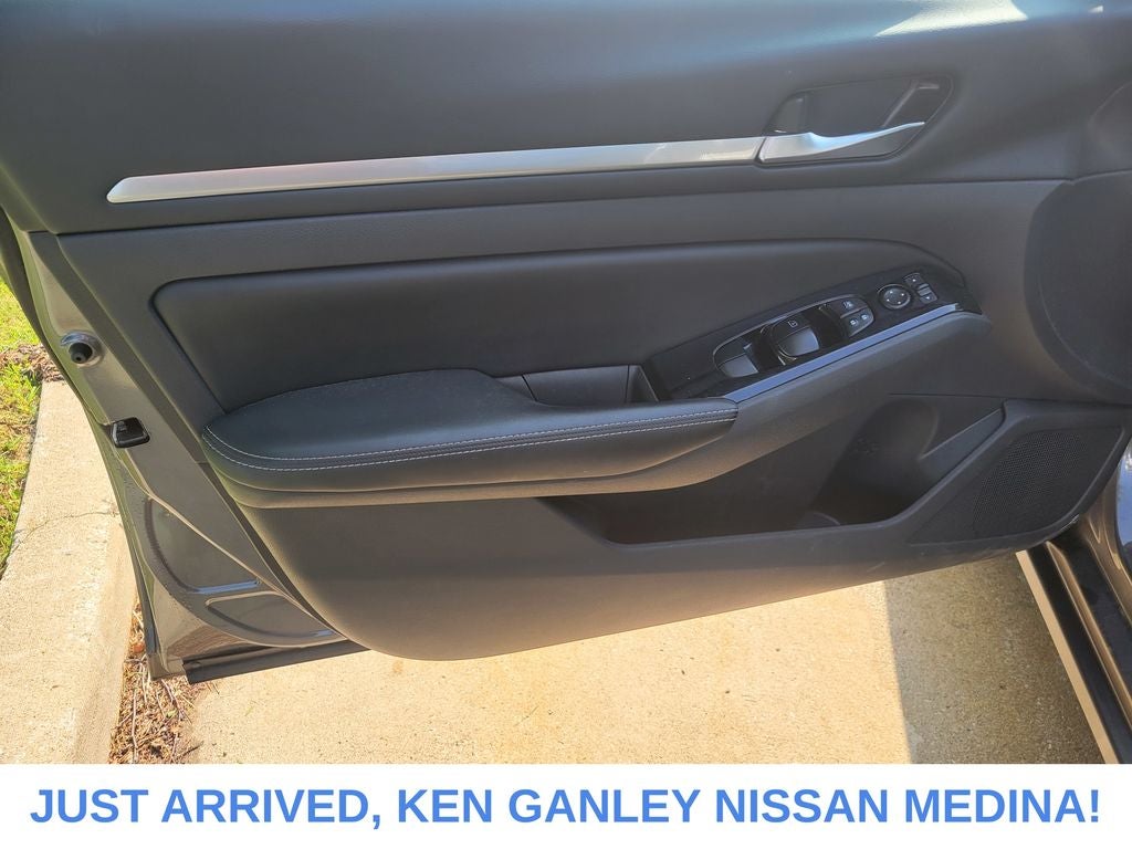 2023 Nissan Altima SV