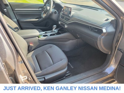 2023 Nissan Altima SV