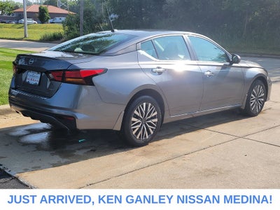 2023 Nissan Altima SV