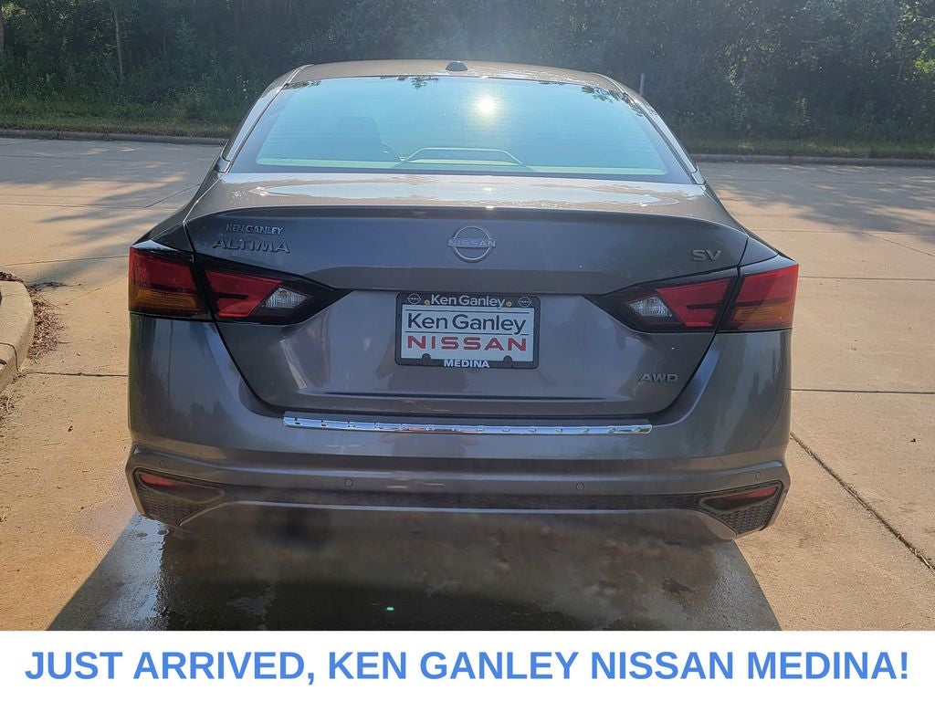 2023 Nissan Altima SV
