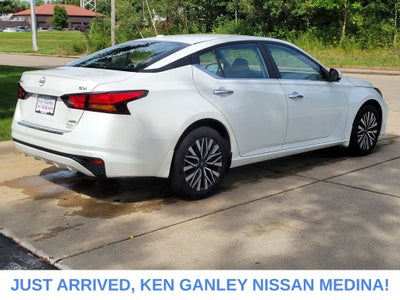 2023 Nissan Altima SV
