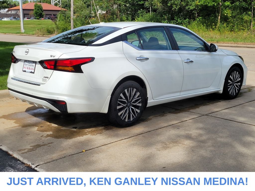 2023 Nissan Altima SV