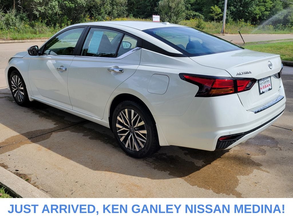 2023 Nissan Altima SV