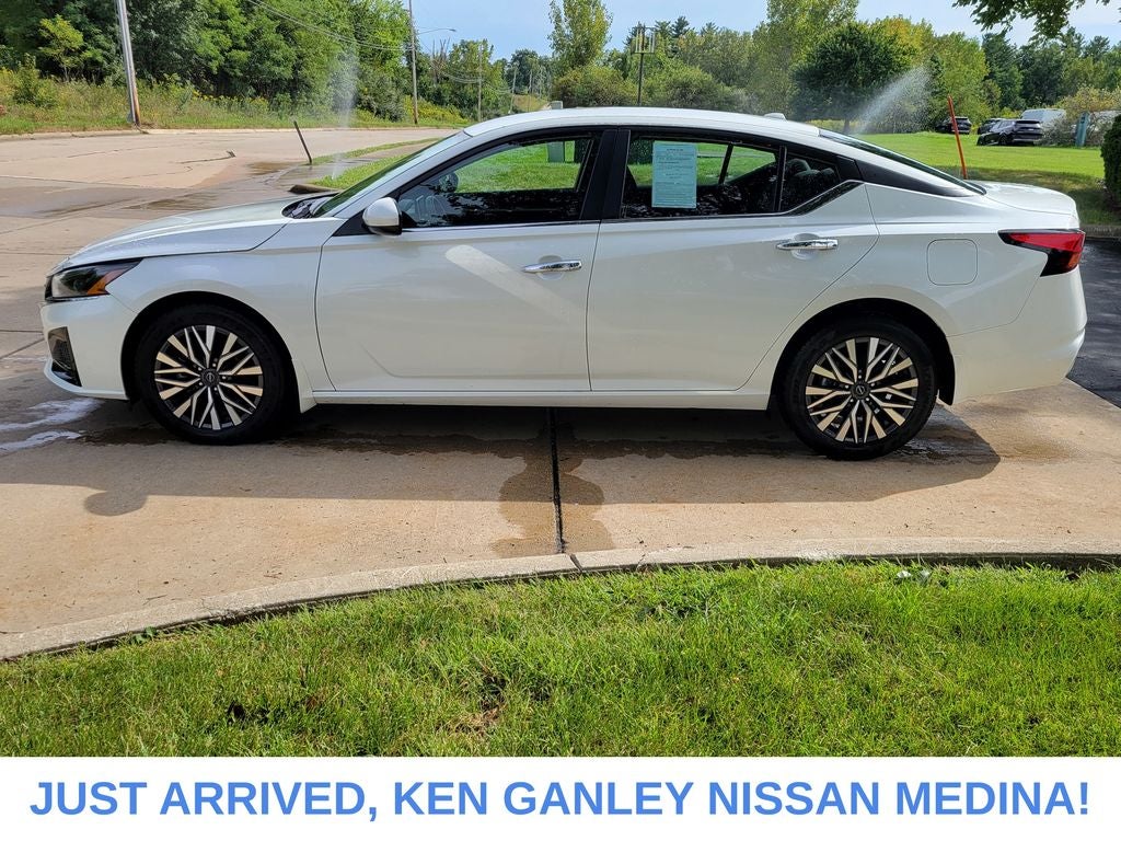 2023 Nissan Altima SV