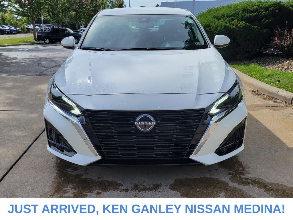 2023 Nissan Altima SV