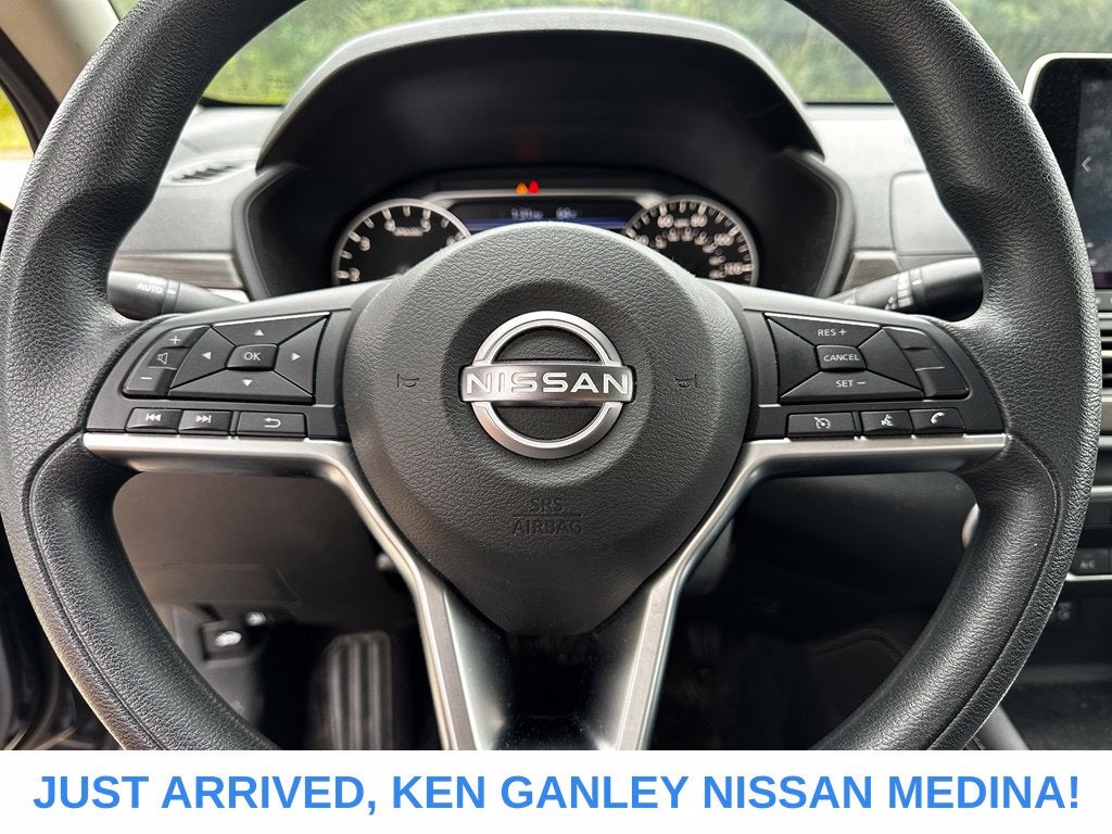 2023 Nissan Altima SV
