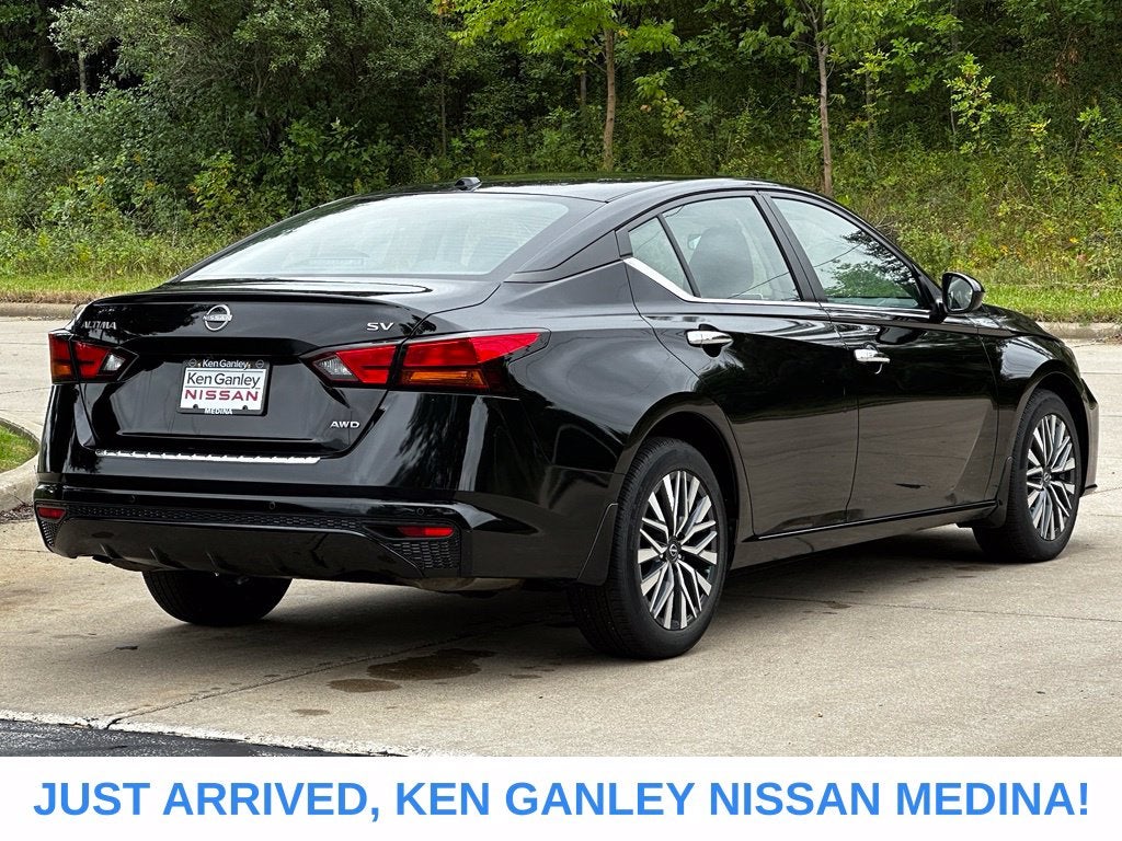 2023 Nissan Altima SV