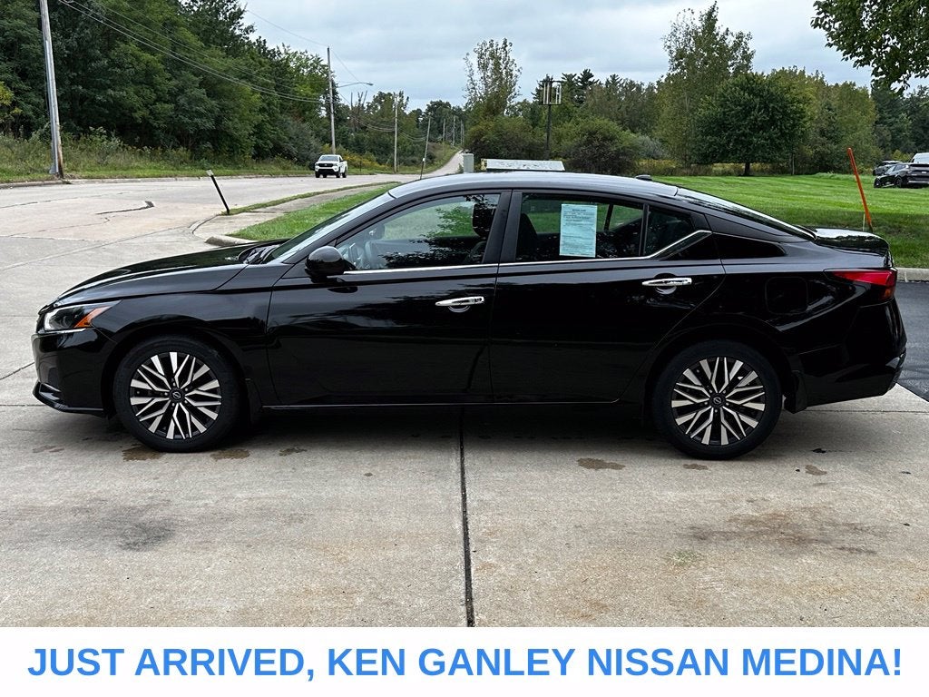 2023 Nissan Altima SV