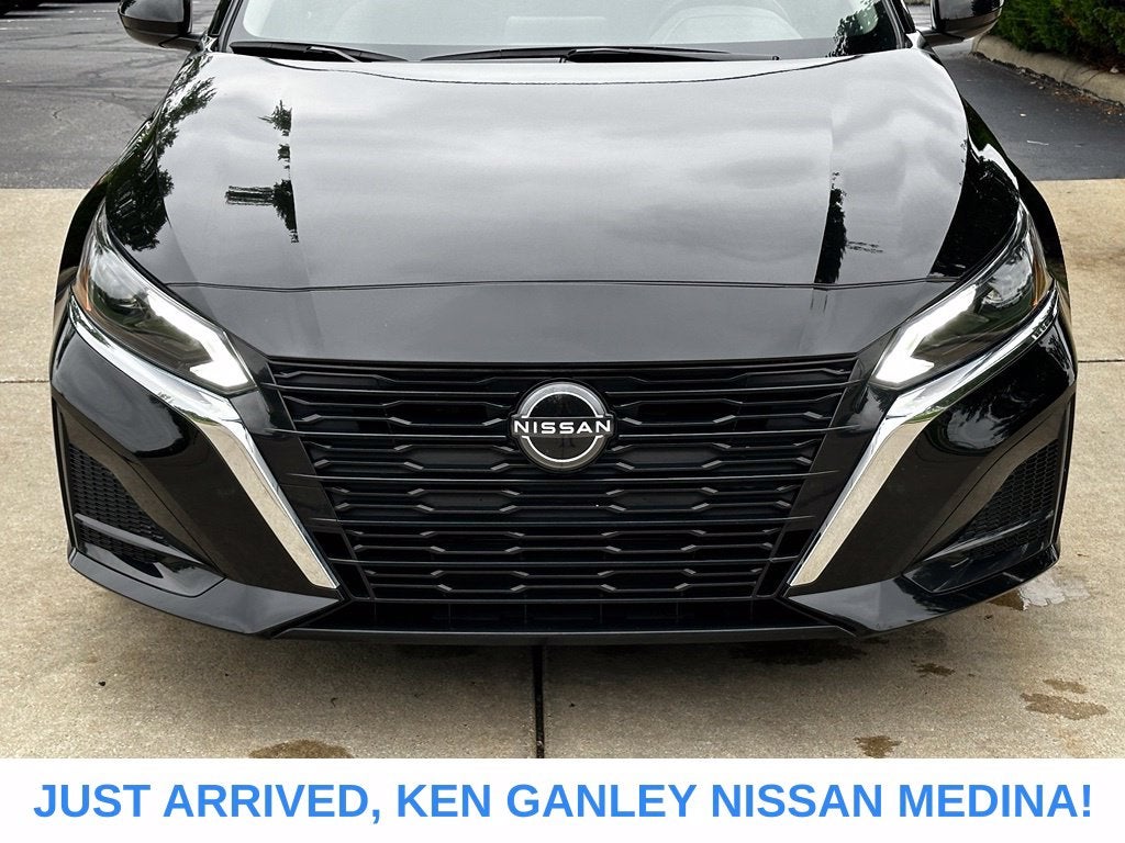 2023 Nissan Altima SV