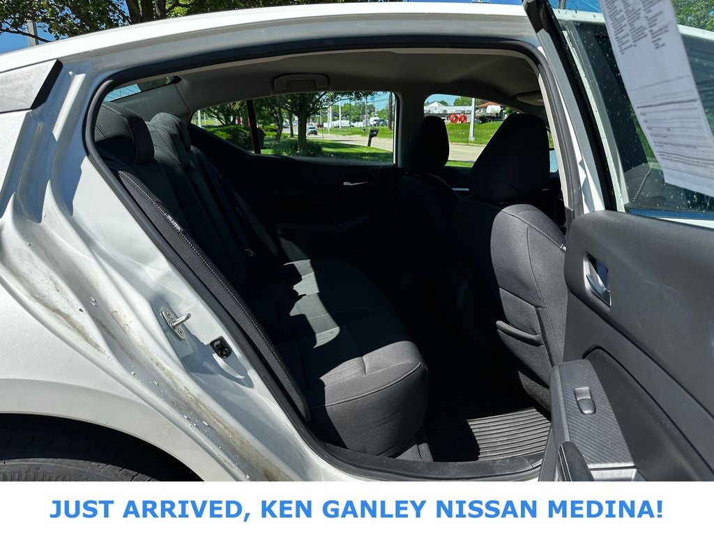 2022 Nissan Altima 2.5 SV
