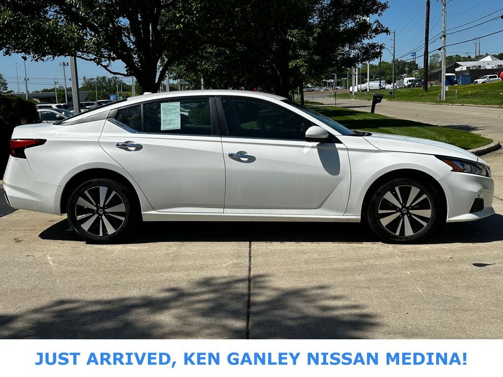 2022 Nissan Altima 2.5 SV