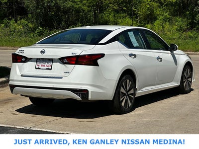2022 Nissan Altima 2.5 SV