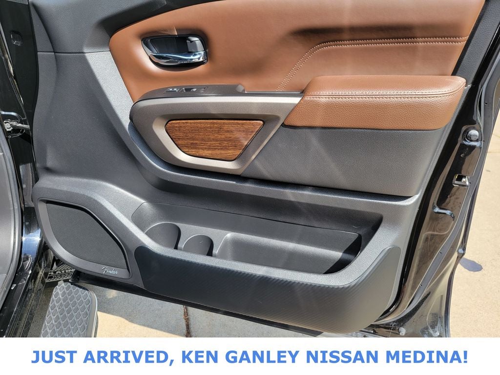 2023 Nissan Titan Platinum Reserve