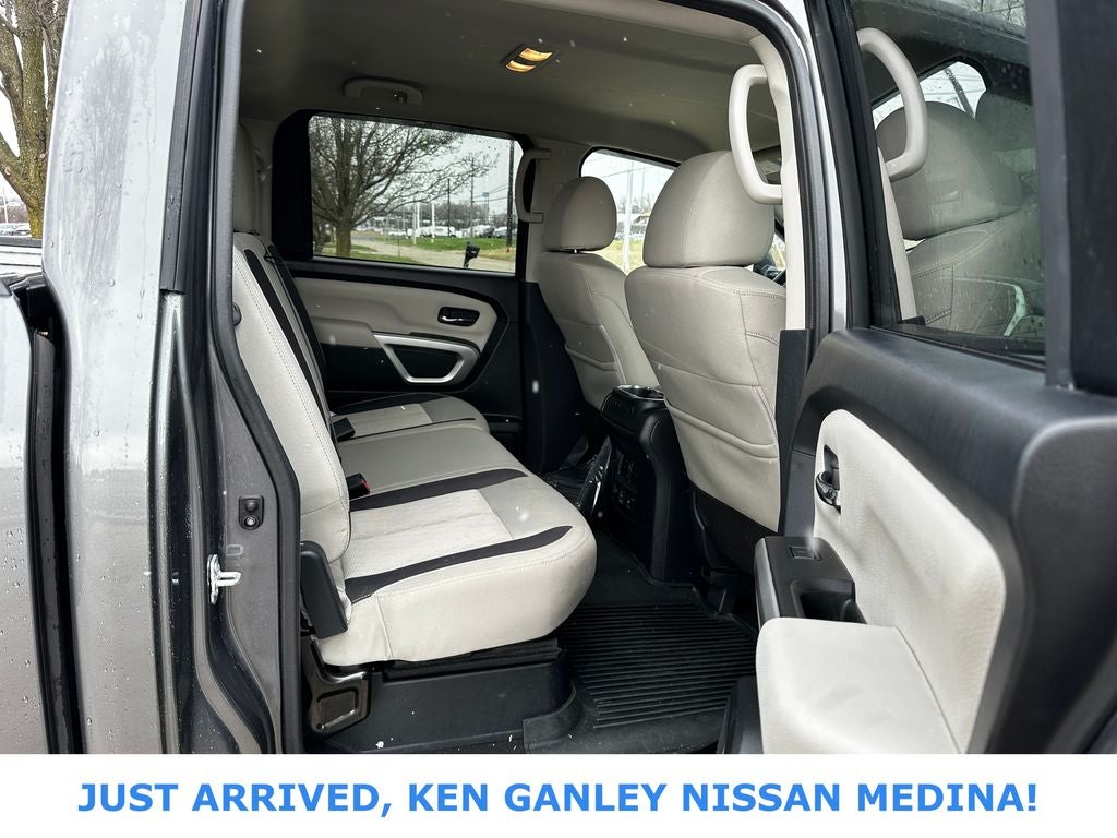 2024 Nissan Titan SV