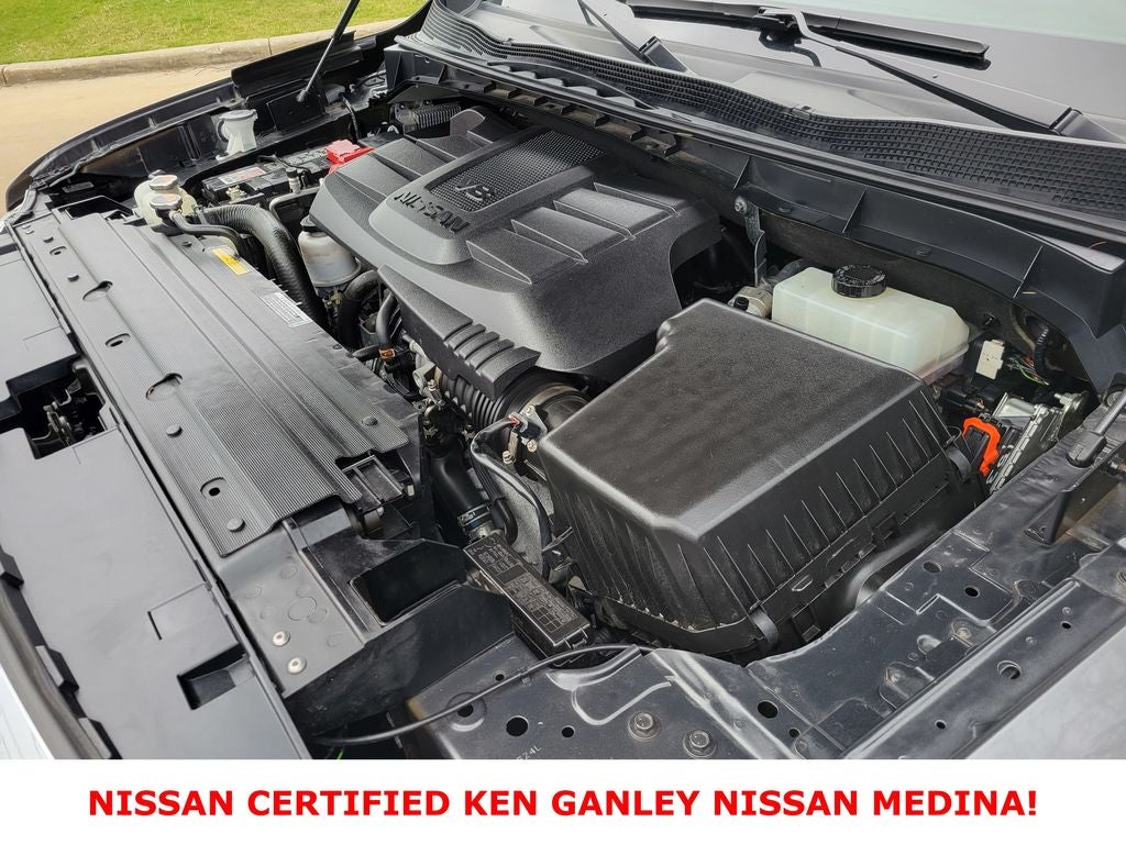 2024 Nissan TITAN Crew Cab SV