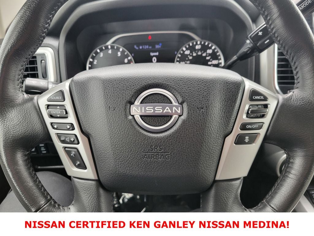 2024 Nissan TITAN Crew Cab SV