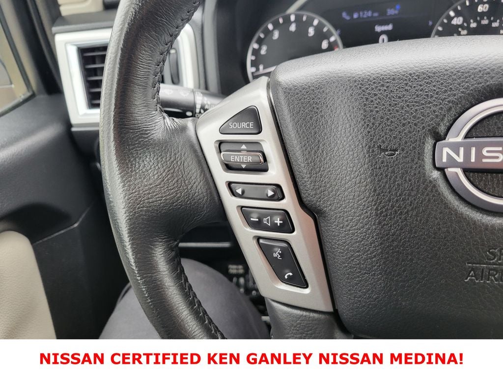 2024 Nissan TITAN Crew Cab SV