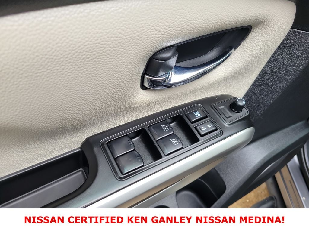 2024 Nissan TITAN Crew Cab SV