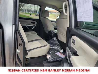 2024 Nissan TITAN Crew Cab SV
