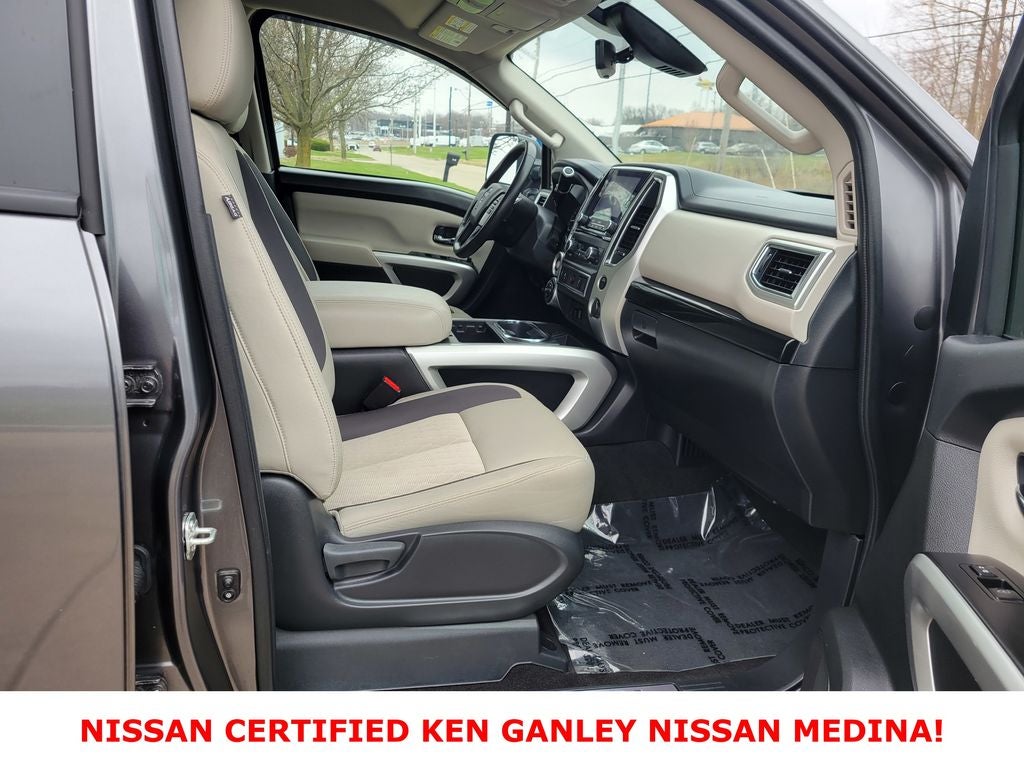2024 Nissan TITAN Crew Cab SV